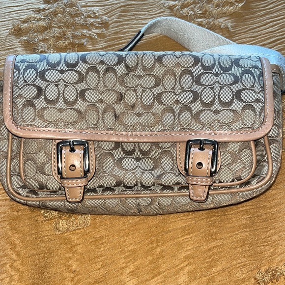 Coach Handbags - Coach bag- new fanny pack / cross body